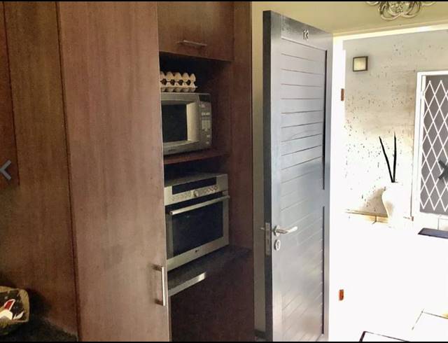 3 BEDROOM TOWNHOUSE FOR SALE IN FLORENTIA